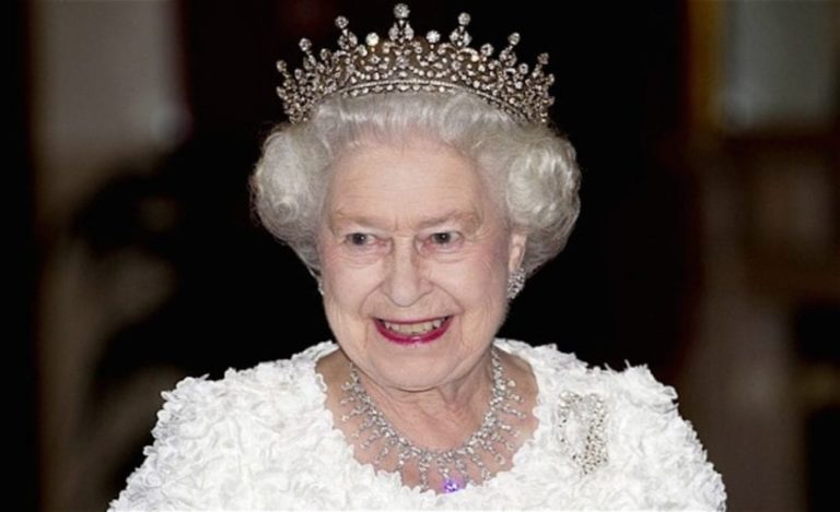 10 Things That Will Happen After The Queen Dies - The Frisky