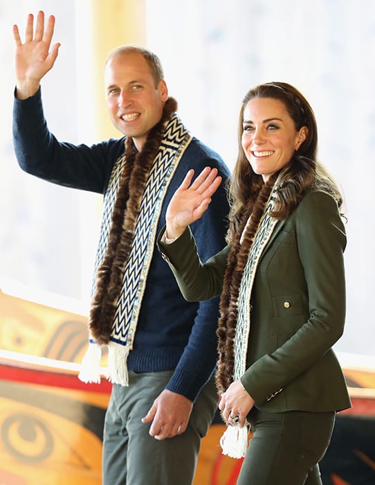 kate-middleton-prince-william-scarves-canada-a