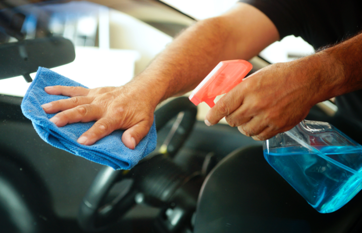 How To Keep Your Windshield Perfectly Clean - The Frisky