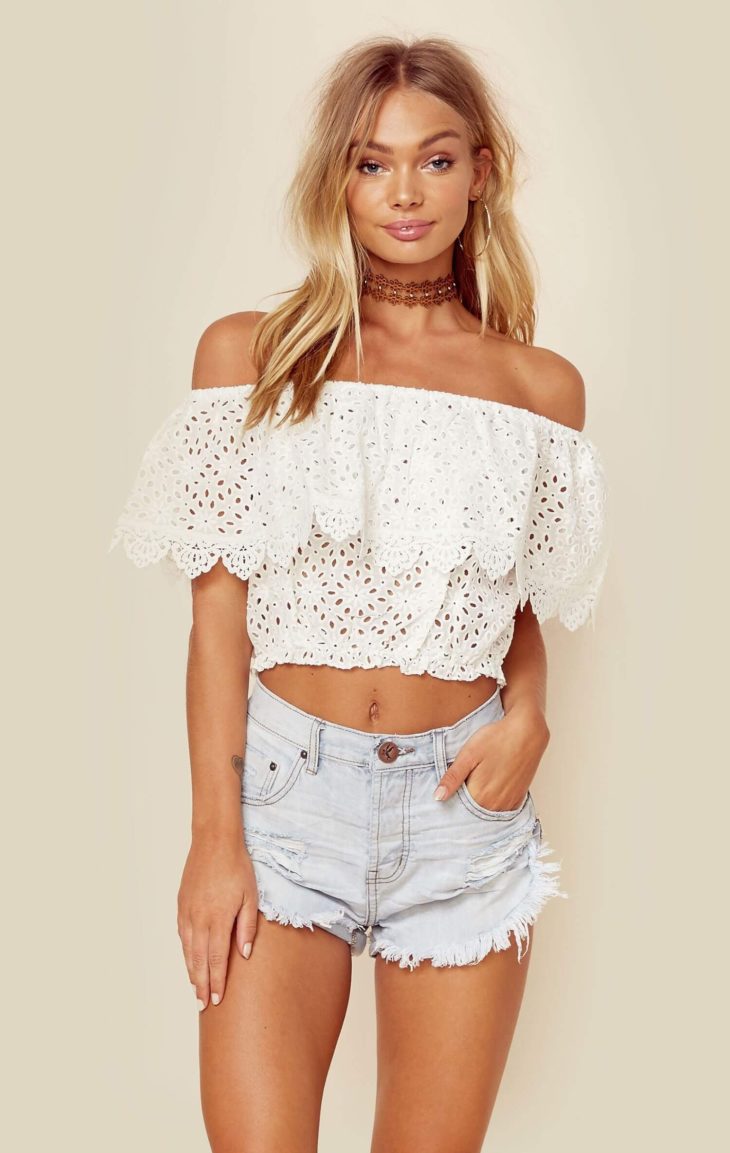 9 Trendy Off the Shoulder Tops That Are Perfect for Your Summer Outfit ...