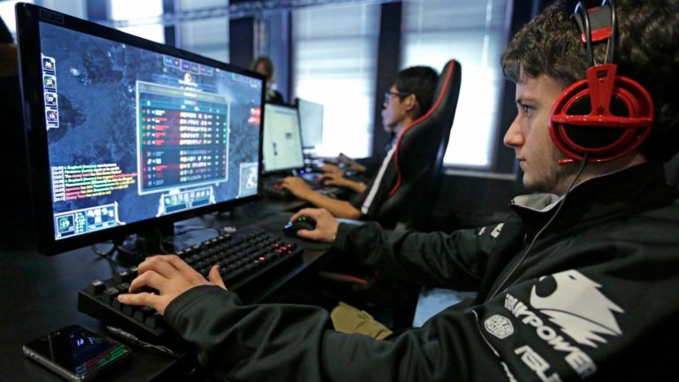 How to Become a Better PC Gamer? - The Frisky