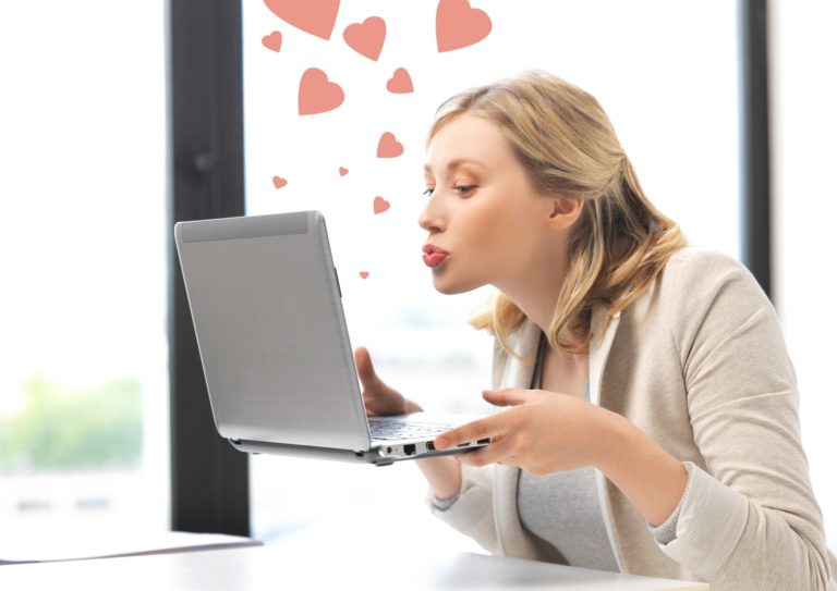 Online Dating - Questions To Ask A Woman You Love On Line