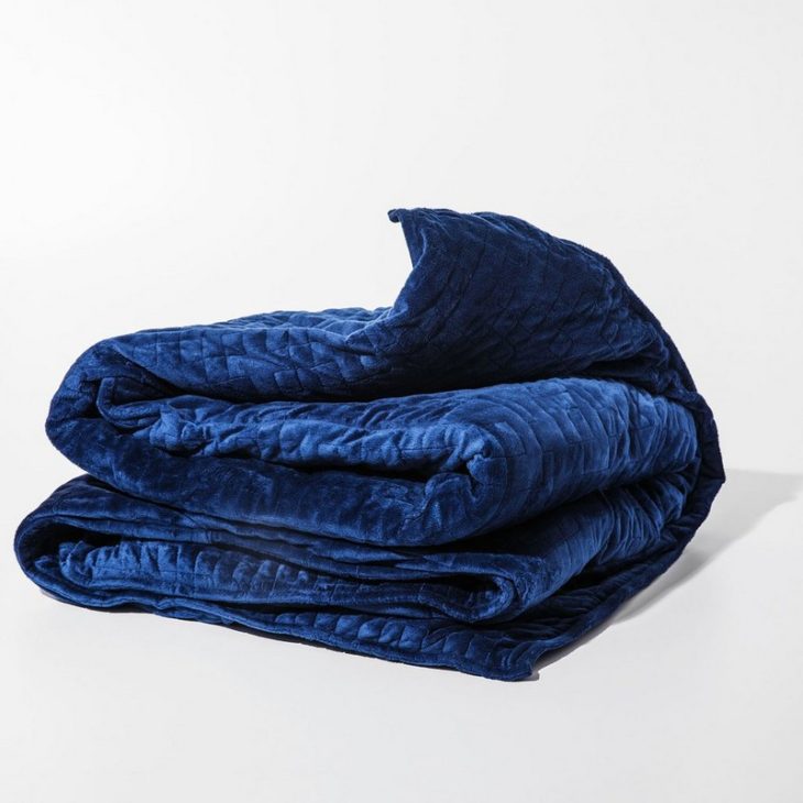 Weighted Blankets: Not Just for Comfort - The Frisky