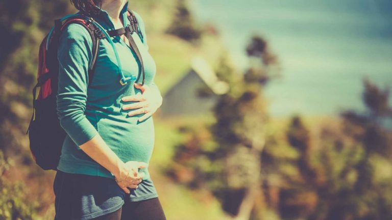 We Need To Talk About How We Talk About Fit Pregnant Women’s Bodies