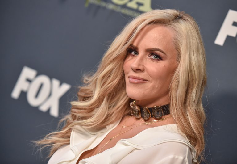 9 Celeb Women & Their Preferred Pubic Hairstyles - The Frisky