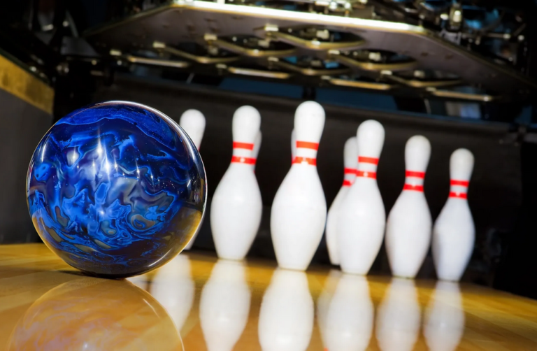 10-Pin, 9-Pin, 5-Pin: A Guide to the 3 Most Common Types of Bowling ...