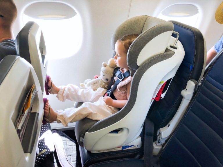 How to find a car seat that fits on the seats of an airplane? The Frisky