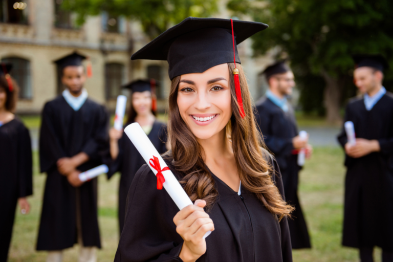 10 Things I Wish Someone Had Told Me When I Graduated College - The Frisky