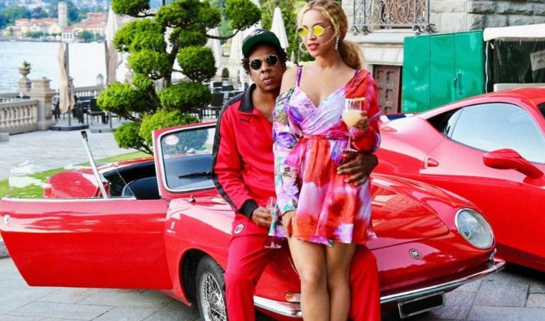 10 Female Celebs and Their Cars - The Frisky