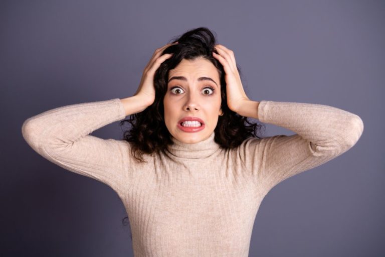 Dating Don’ts: 5 Friends You Don’t Need