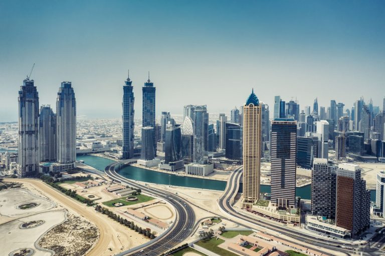 An Alternative Guide to the UAE - The Frisky