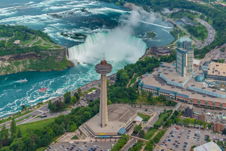 10 Things You Didn't Know About Niagara Falls - The Frisky