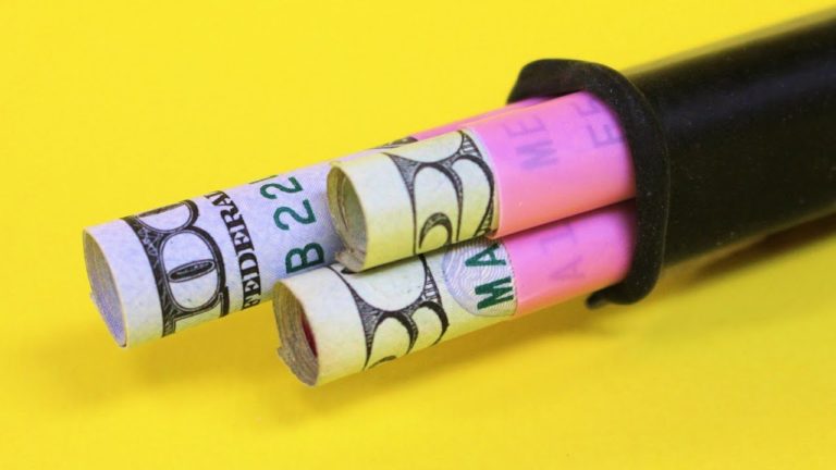 The Frisky Gift Guide: 10 Ways To Make Fast Money To Buy Gifts
