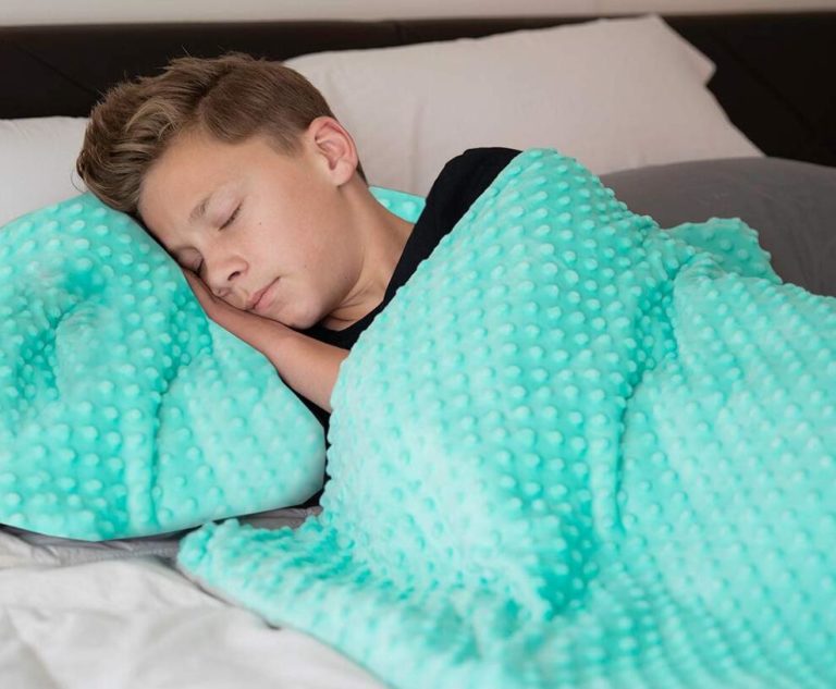 Weighted Blankets For Kids and Adults - The Frisky