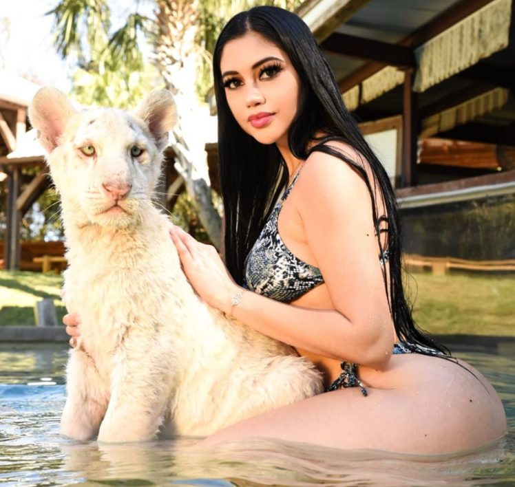 Jailyne Ojeda Shows off Her Jaw-Dropping Curves While Swimming With Tigers.jpg