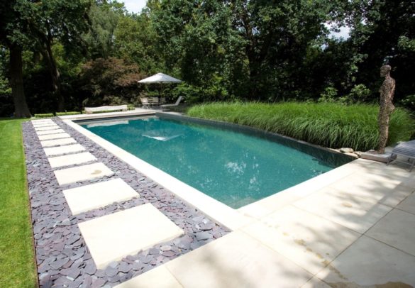 Fiberglass VS. Concrete Pools – A 2024 Side-By-Side Comparison - The Frisky