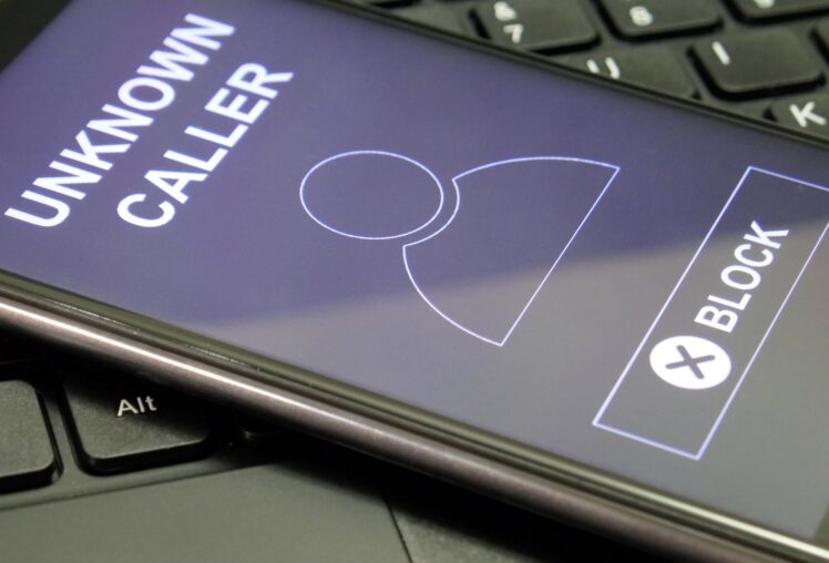 How Does a Reverse Phone Lookup Work and How to Use It 2024 Guide