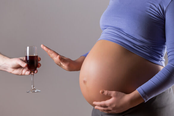 drinking-wine-during-pregnancy-2024-facts-risks-myths-debunked