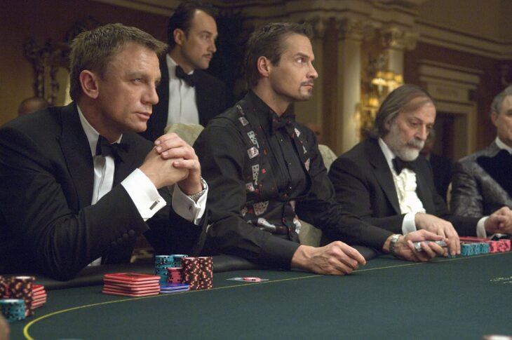 Casino Dress Code: Necessary or Restricting? - The Frisky
