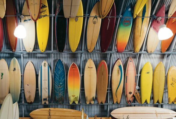 4 Tips For Buying Surfing Gear & Equipment Online - The Frisky