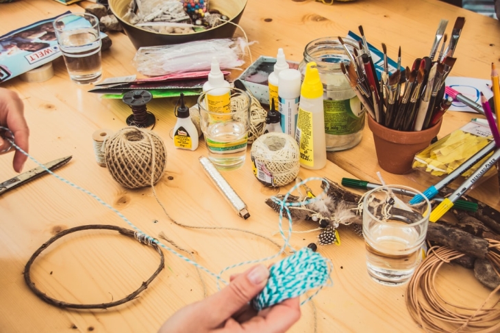 6 Best Arts and Crafts to Gift  The Frisky