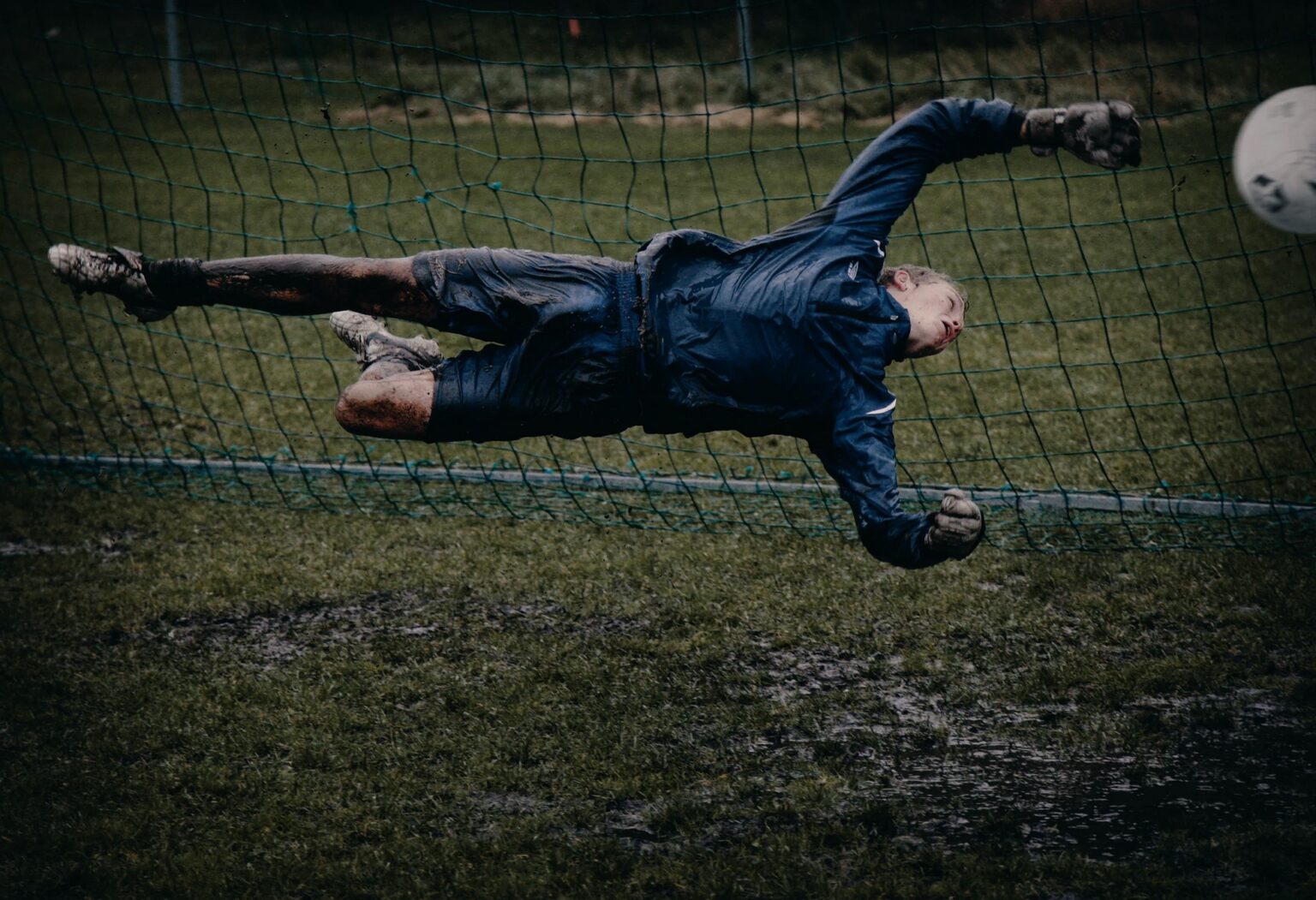 10 Tips to Being a Better Goalkeeper in Soccer The Frisky