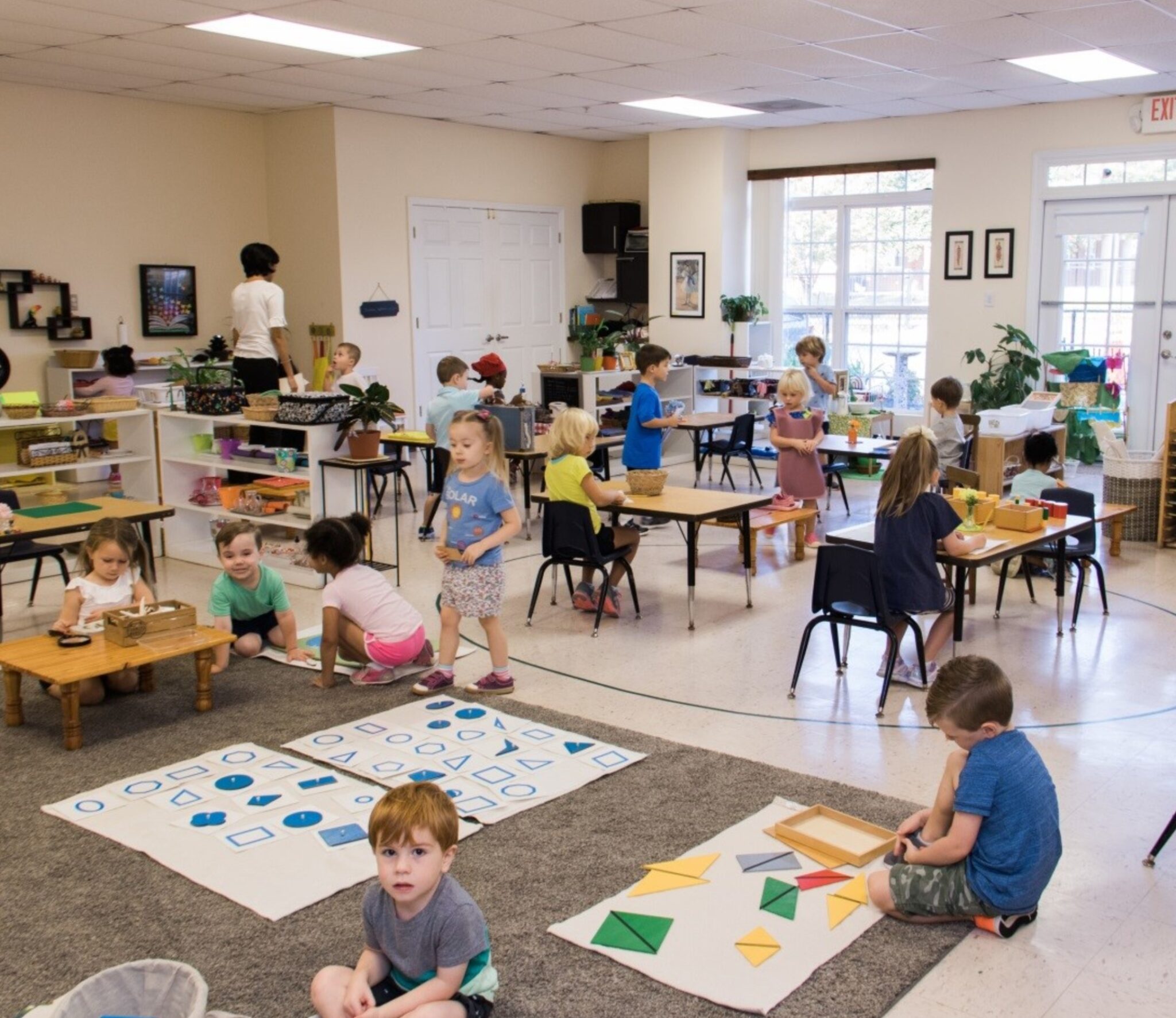 What is the Montessori Method of Teaching? - The Frisky