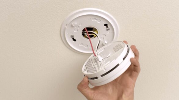 Can You Install Interconnected Smoke Alarms Yourself The Frisky 4474