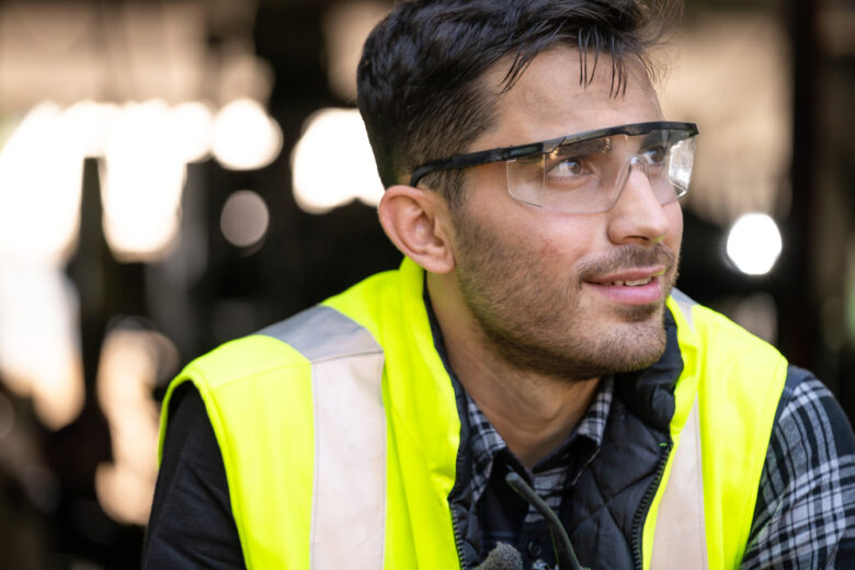 man wear safety glasses to prevent eye injuries